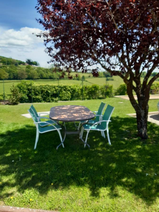 L Olivier De St Leger Bed and Breakfast Chateau  Exteriör bild